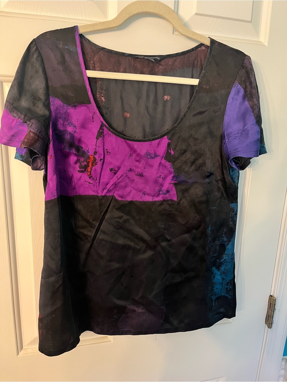 Banana Republic Black Purple Short Sleeve Silk Scoop Neck Top